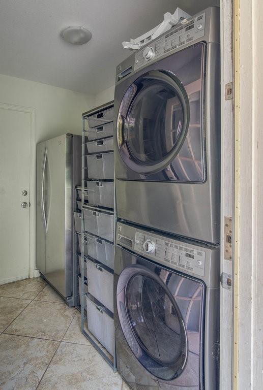 Building Photo - 2300 Cypress Point E