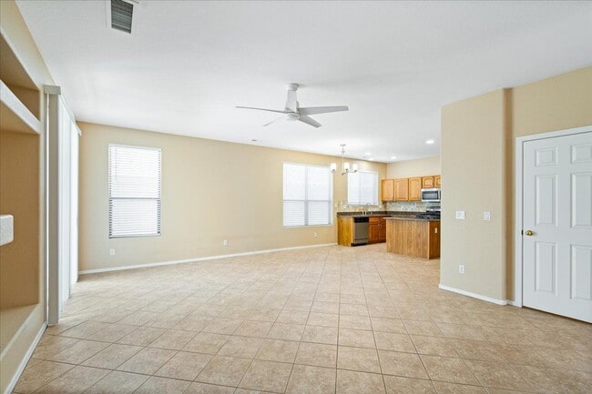 Building Photo - 6349 W Desert Hollow Dr