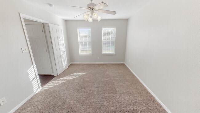 Building Photo - 503 Camp Ct