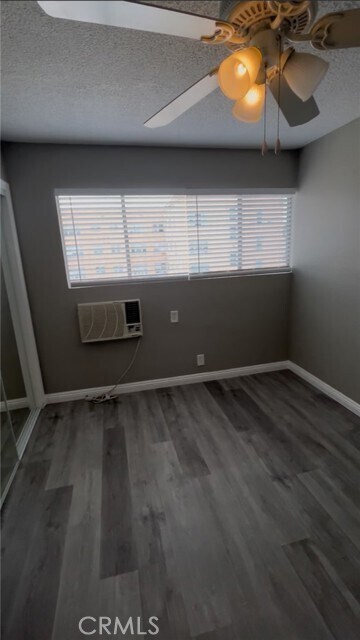 Building Photo - 1032 Normandie Ave