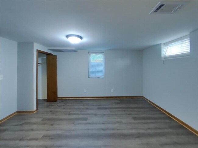 Building Photo - 7025 Drew Ave N