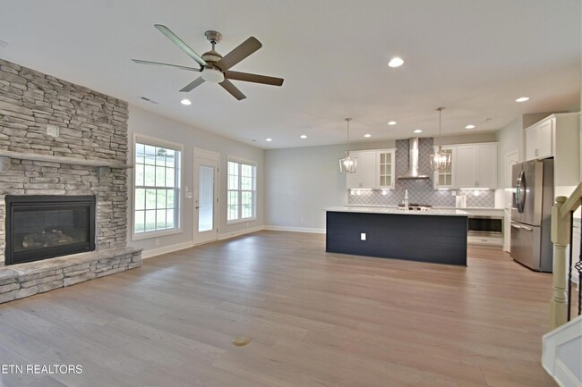 Building Photo - 9634 Snowy Clf Ln