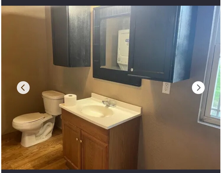 Building Photo - 194 N Centennial Ave