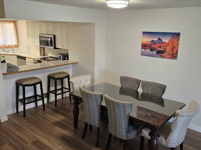 Dining Room - 2835 Springdale Ln