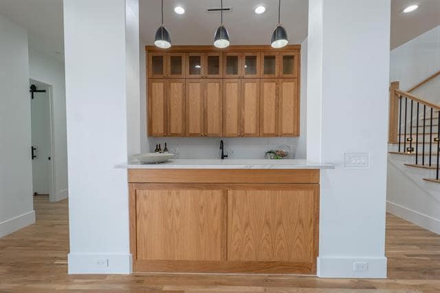 Building Photo - 6988 Bob O Link Dr