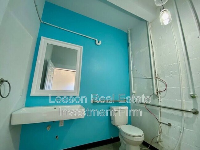 Building Photo - 218-228 North Market Street