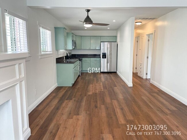 Building Photo - 338 S Benton Way