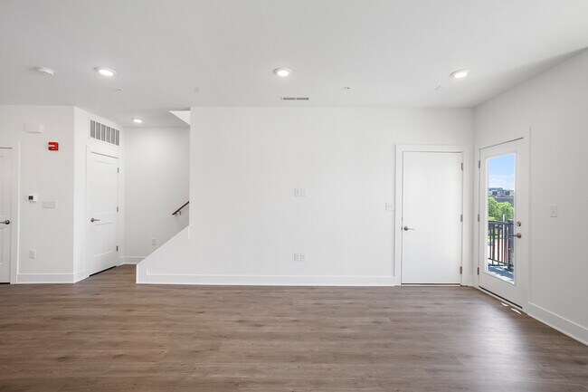 Note Second locked door into Condo - 727 N Illinois St