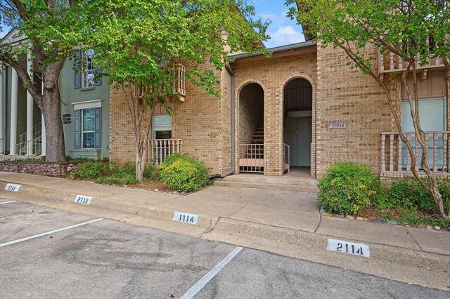 Building Photo - 15914 Club Crest Dr