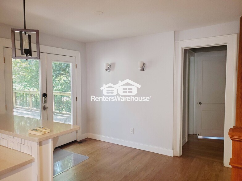 Building Photo - 1779 Monroe Dr NE