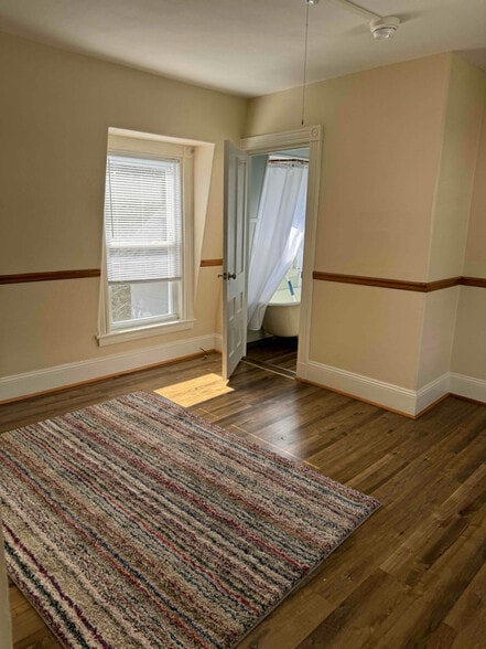 Primary Photo - 44 Washington St