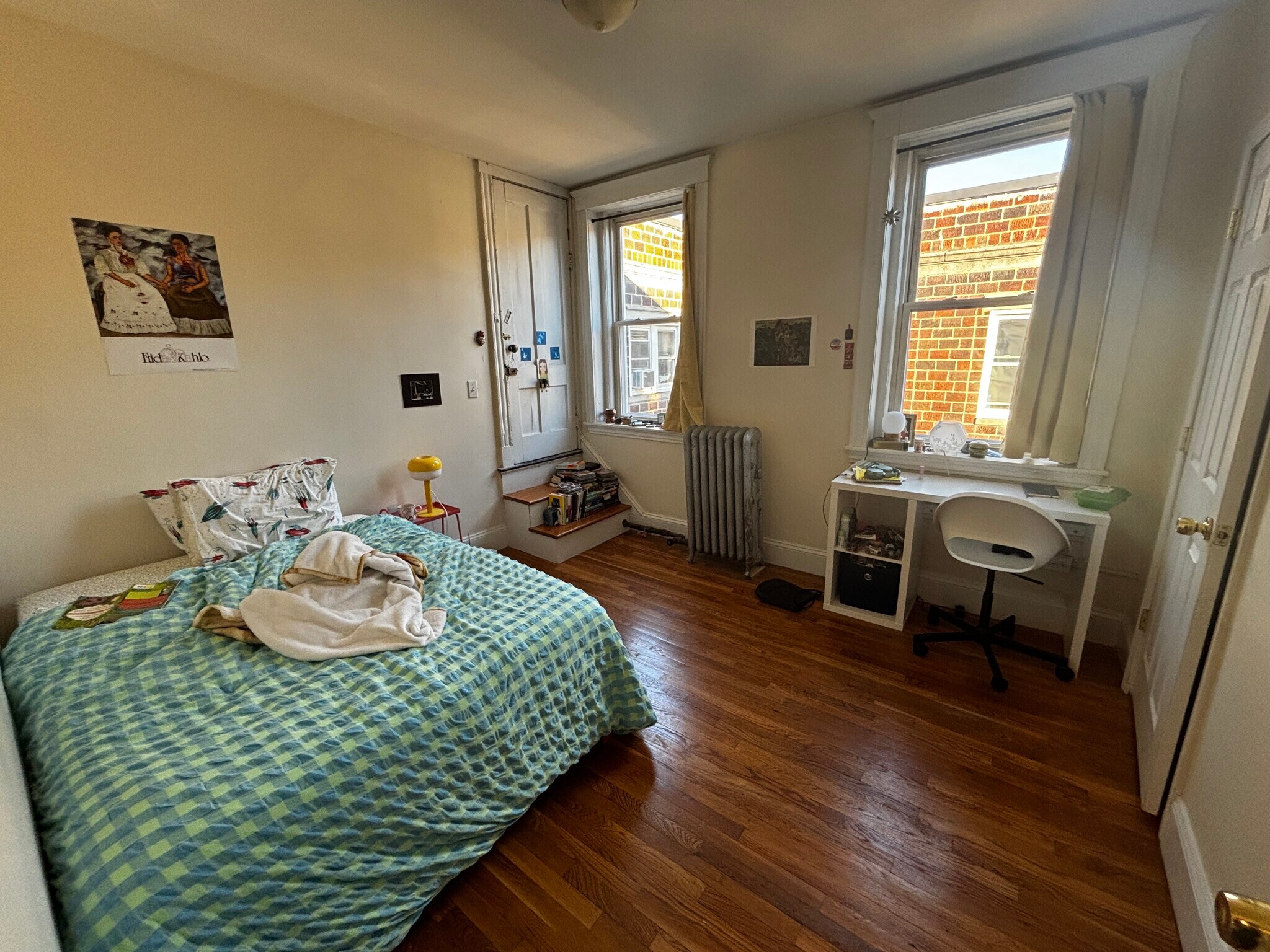 Building Photo - 66 Egmont St