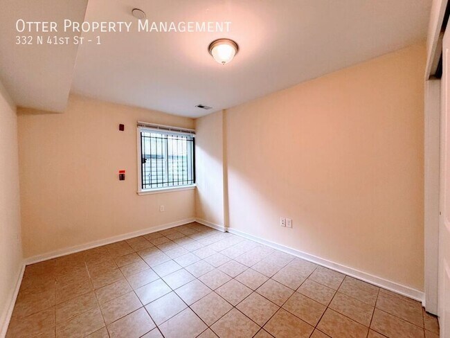 Building Photo - 332 N 41st St