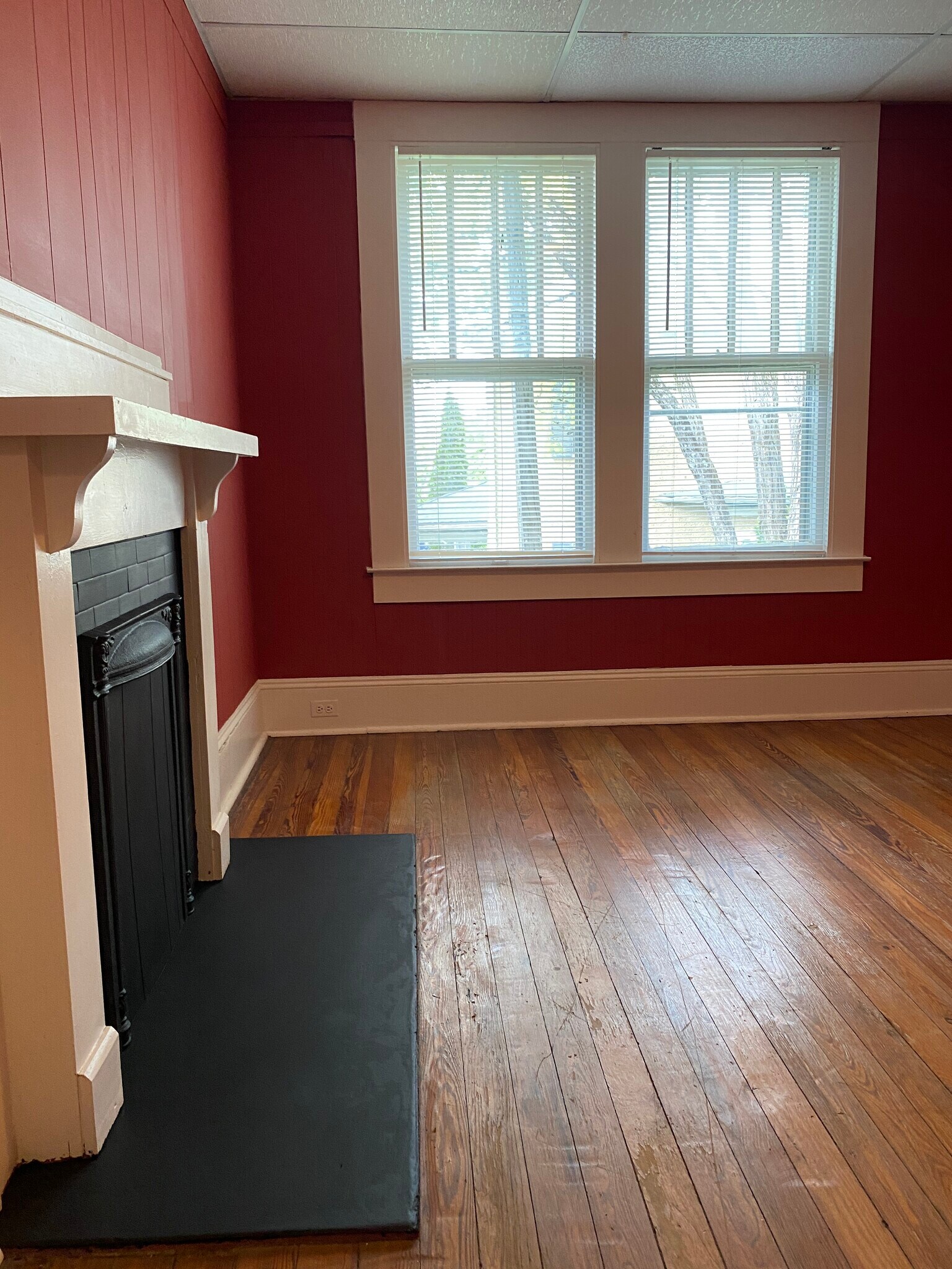 Bedroom - 222 W End Blvd