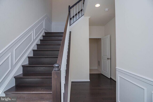 Building Photo - 4939 Trail Vista Ln