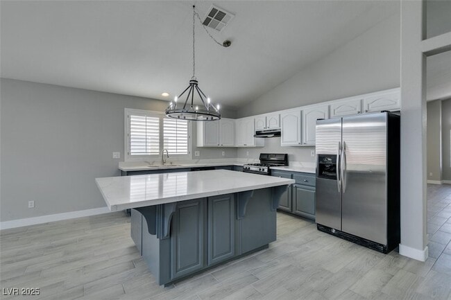 Building Photo - 2744 Summerchase Ln