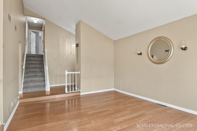 Building Photo - 1407 Wilson Ave