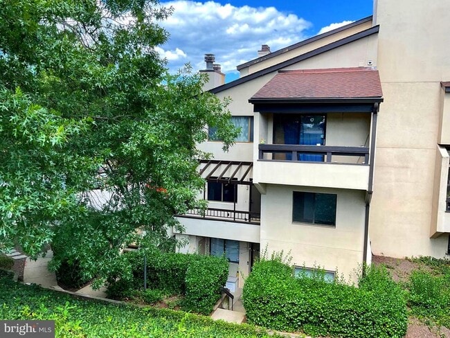 Building Photo - 18403 Bishopstone Ct