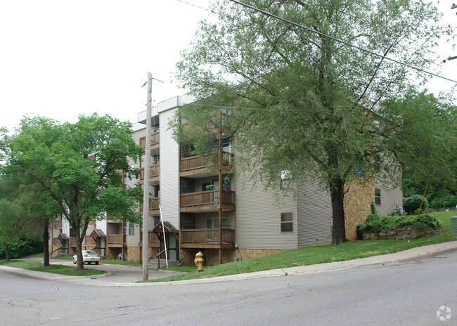 Primary Photo - Avalon Apartments