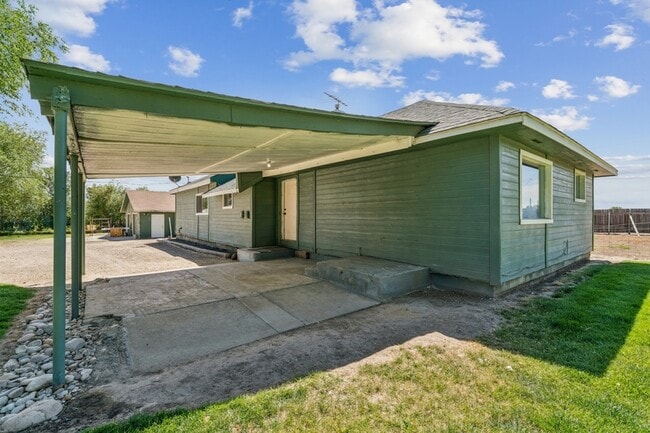 Building Photo - 8799 Highway 44