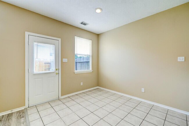 Building Photo - 14306 Mirkwood Ln