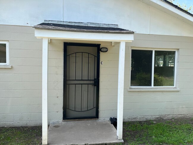 Primary Photo - 119 Blanton Ave