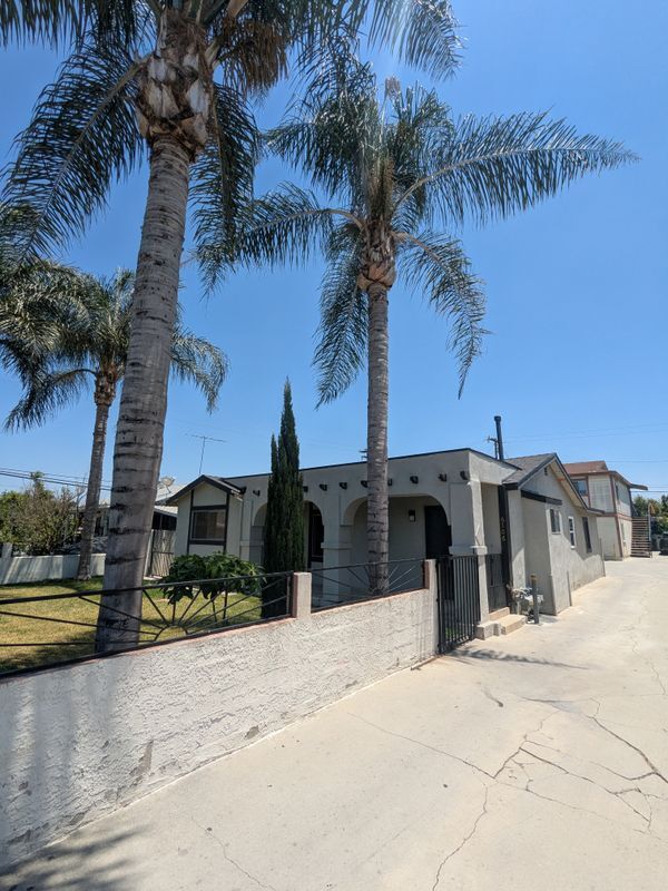 Building Photo - 6106 Palm Ave