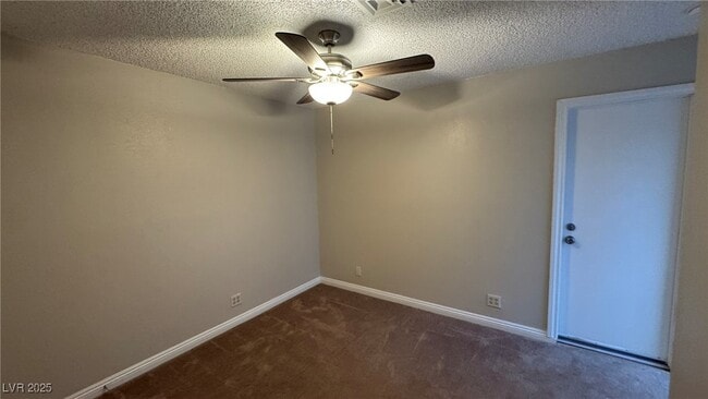Building Photo - 4754 Willow Crest Ave