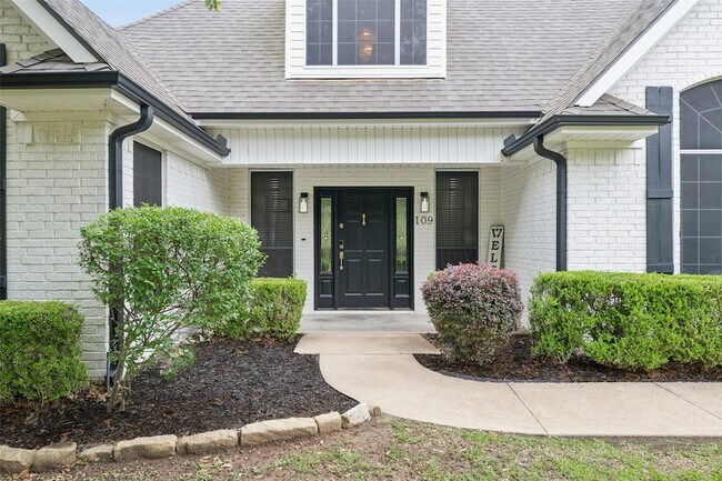 Building Photo - 109 Enchanted Dr