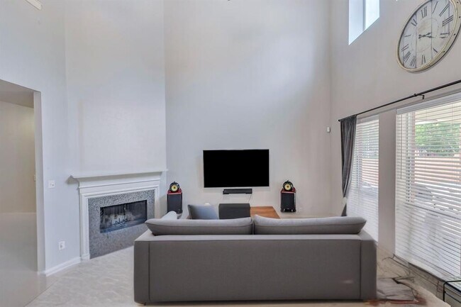 Building Photo - 4526 Ambrosia Springs Ln