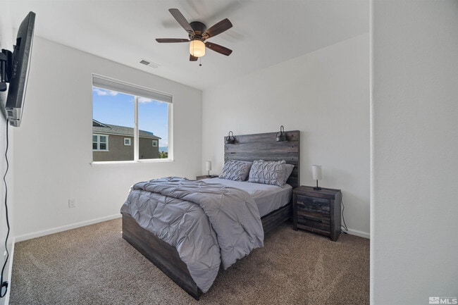 Building Photo - 2490 Eastshore Pl