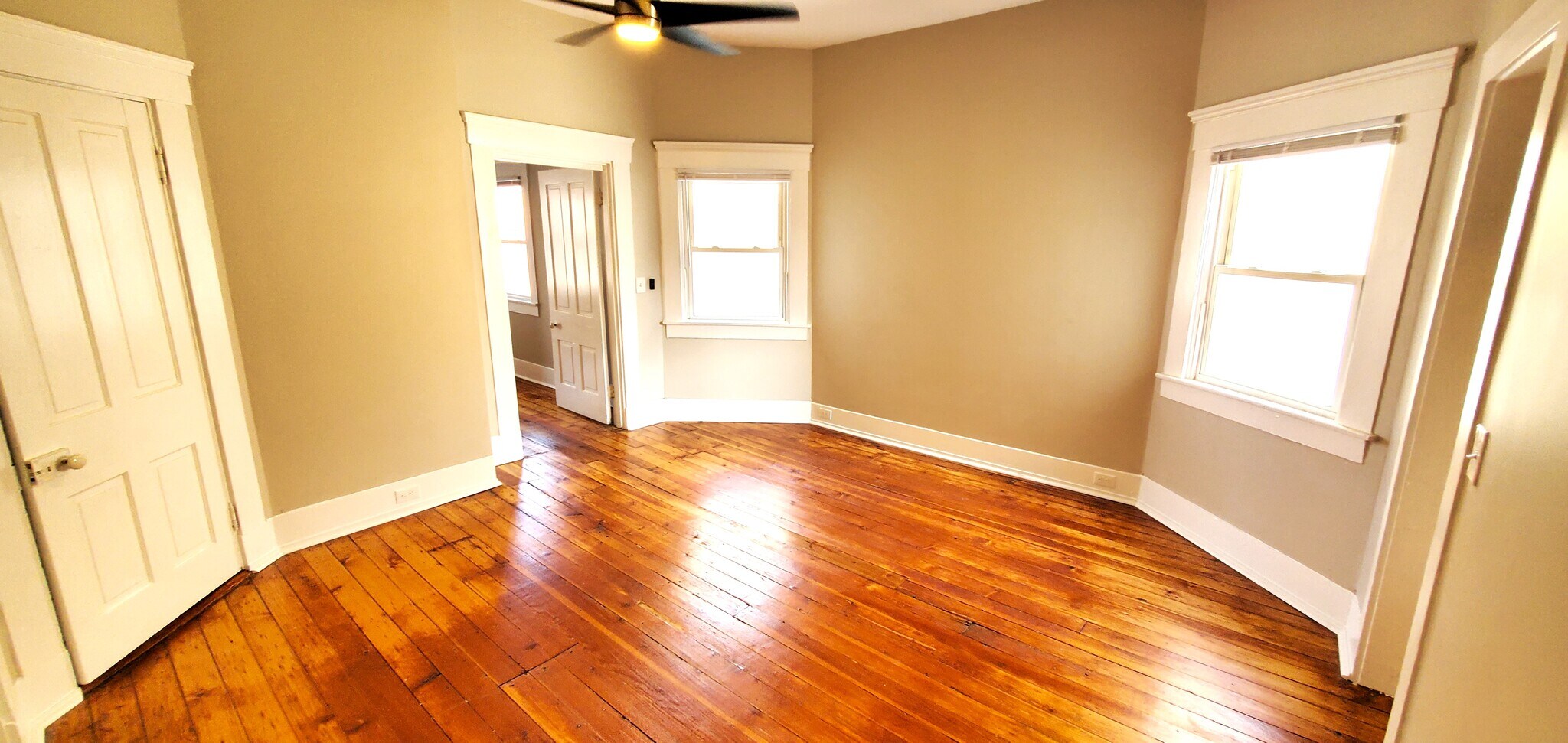 Building Photo - 1114 Columbia St