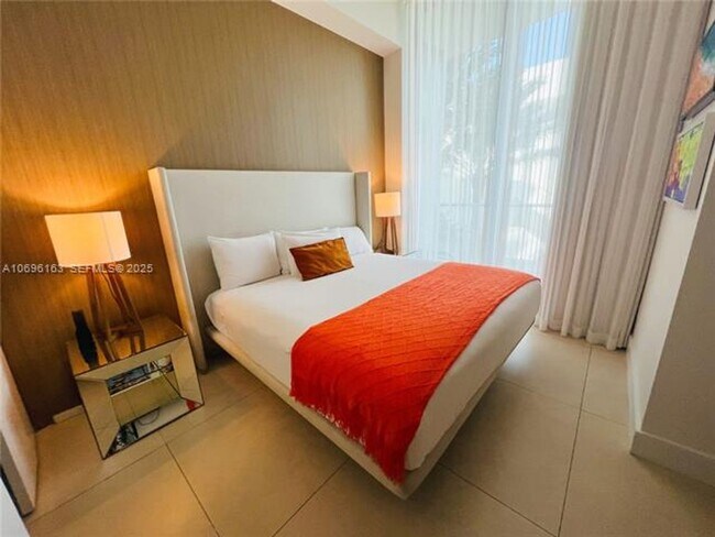 Building Photo - 4111 S Ocean Dr