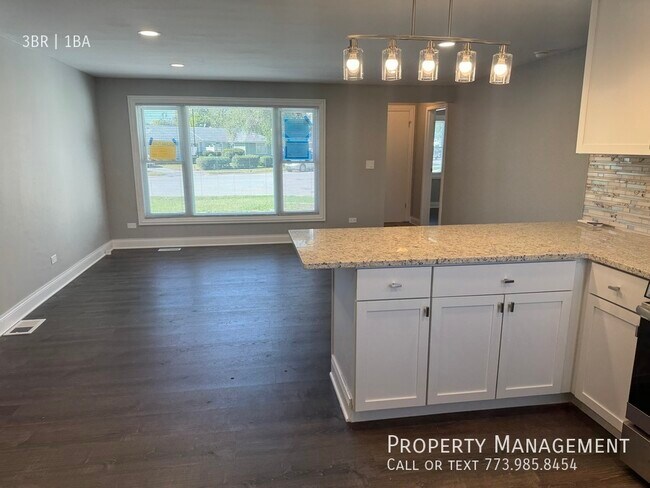 Building Photo - Midlothian Area Completely Updated Ranch H...