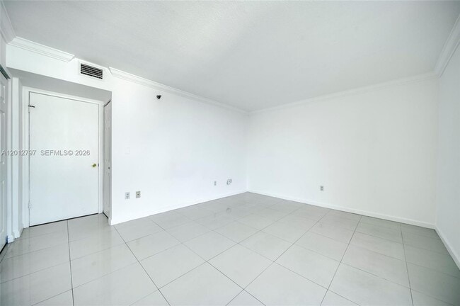 Building Photo - 7933 West Dr