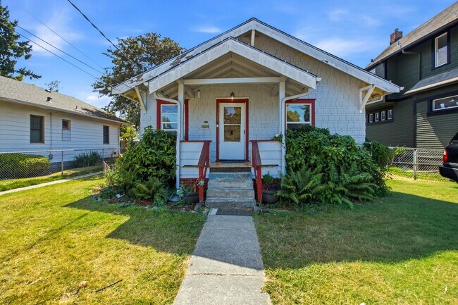 Building Photo - 1426 S 54th St
