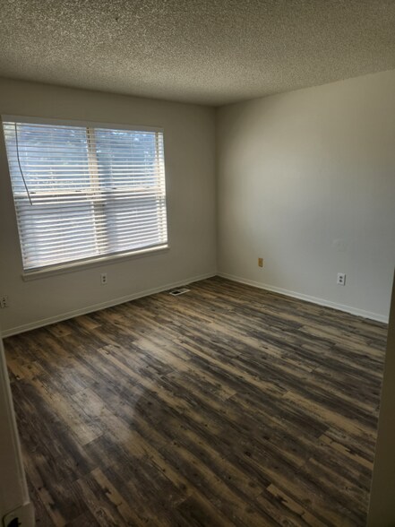 Building Photo - 17657 E Loyola Dr