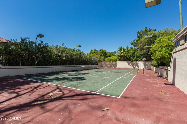 Building Photo - 49 Biltmore Estates Dr