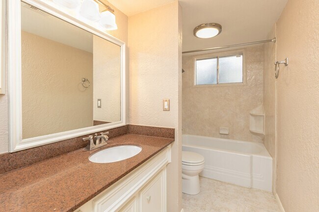 Building Photo - 2623 Longleaf Pines Ln