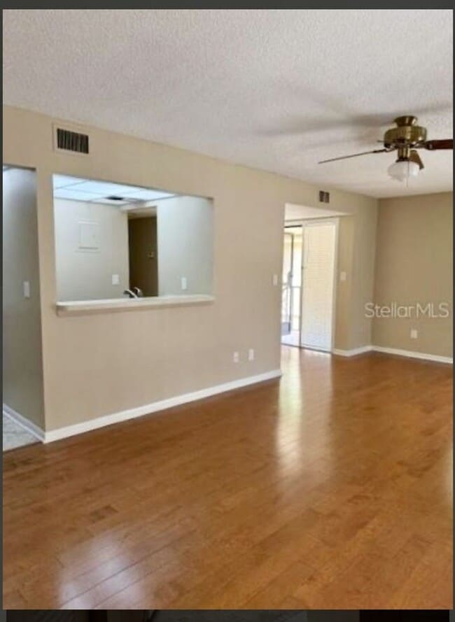 Building Photo - 130 Jasmine Woods Ct