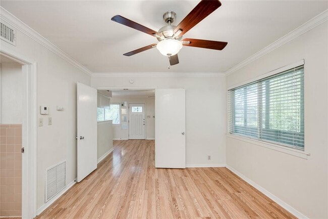 Building Photo - 1511 Shoal Creek Blvd