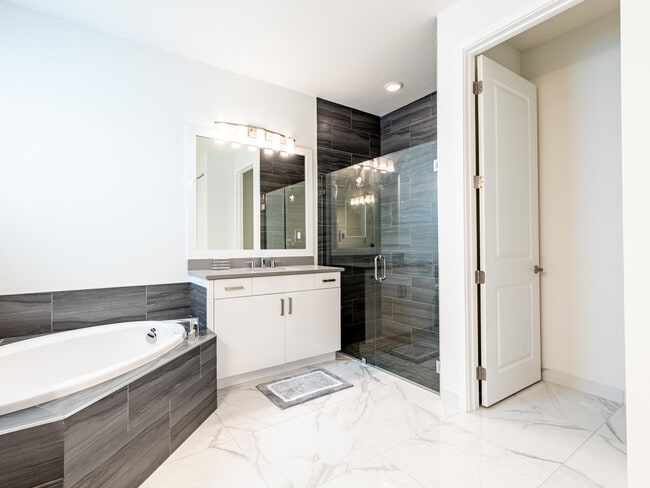 Building Photo - 7191 Montereal Path