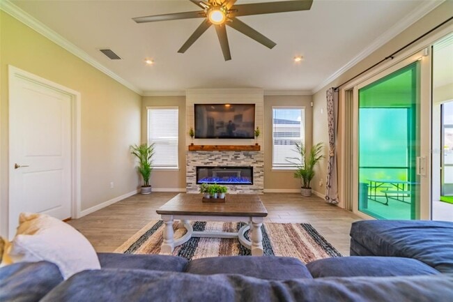 Building Photo - 34087 Astoria Cir