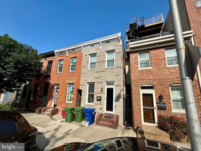 Building Photo - 1356 Towson St