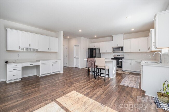 Building Photo - 10759 Adair Wds Dr