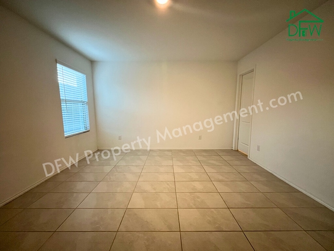 Building Photo - Charming 3-Bedroom Home for Lease in Quiet Little Elm Neighborhood!