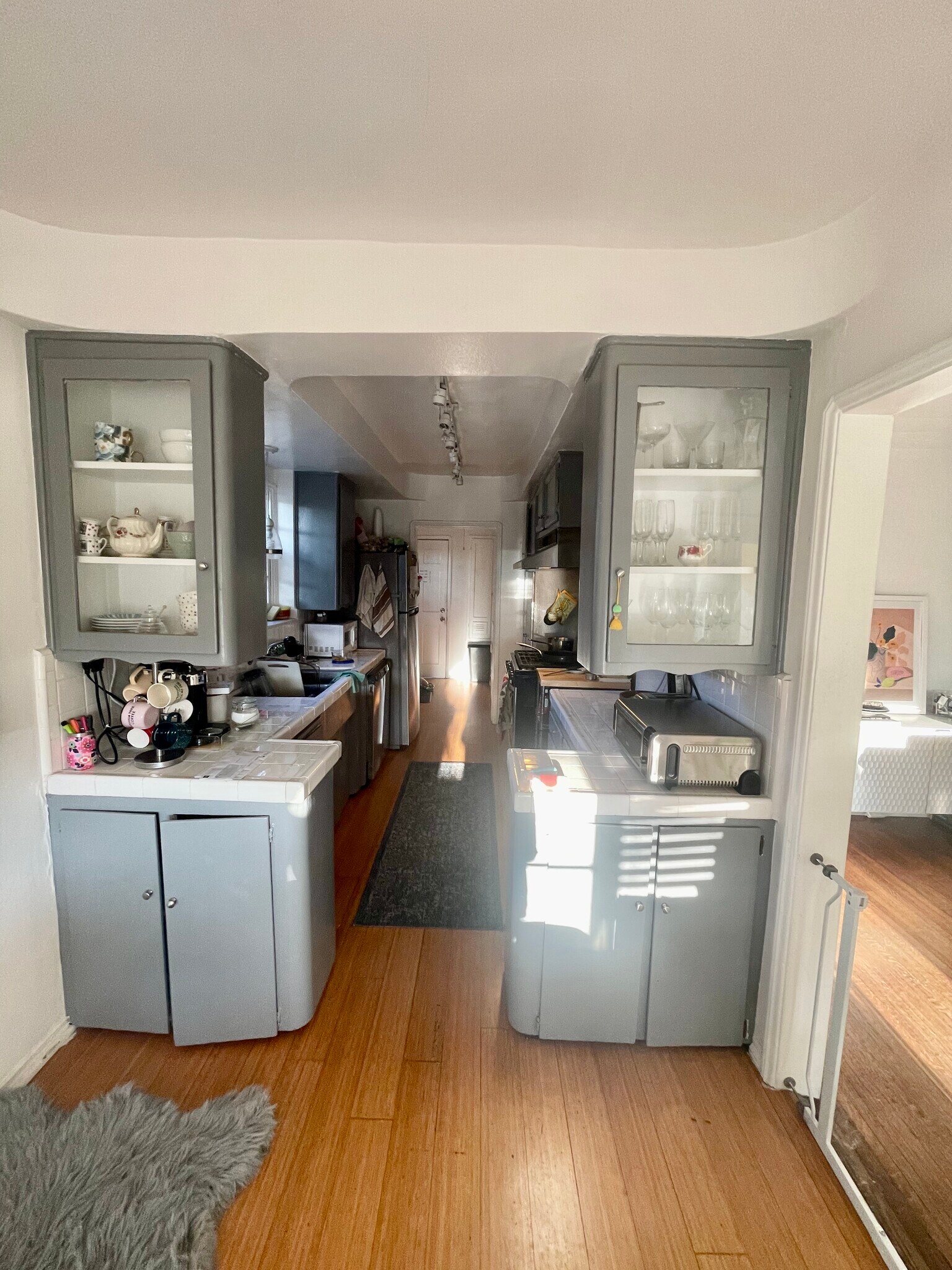 Kitchen - 1900 S Holt Ave