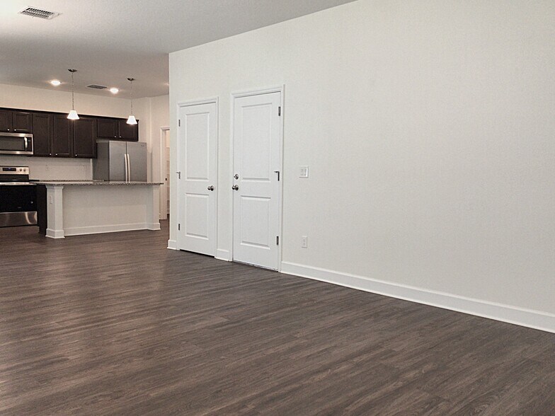 Building Photo - 1300 Bryce's Ct