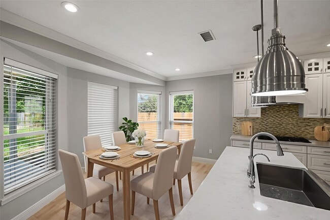 Building Photo - 6214 Pebble Canyon Ct