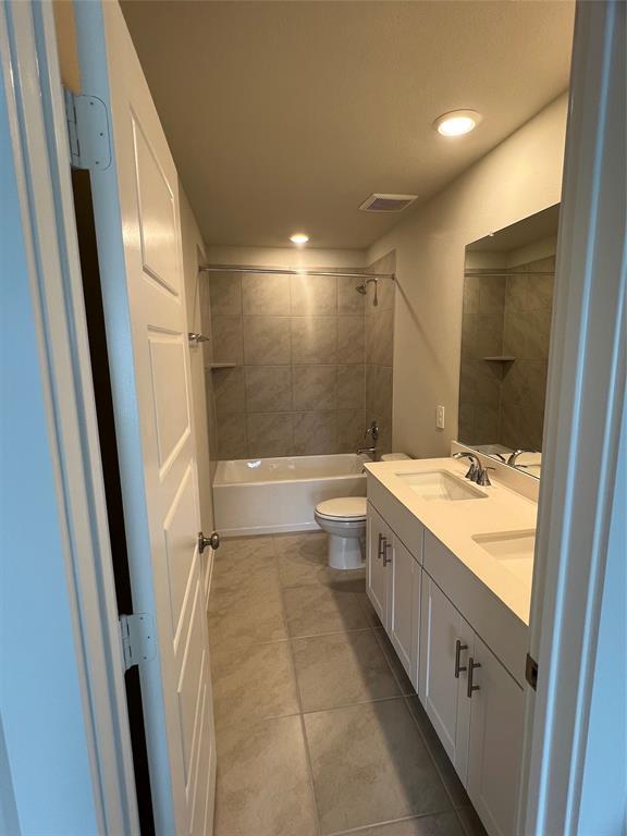 Building Photo - 1722 Cayden Oak Ln
